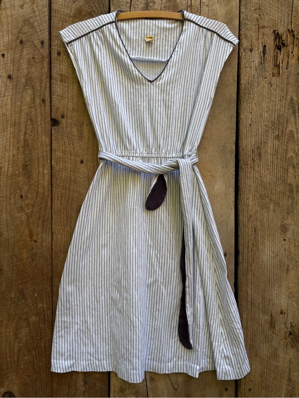 Vintage 70s Striped V-Neck Cotton Dress with Waist Tie - White & Navy